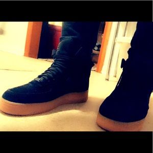 NWOB Women’s size 9 1/2 Nike AirForce 1s, High Top SE Black Gum
